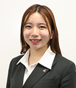 内山 優子
